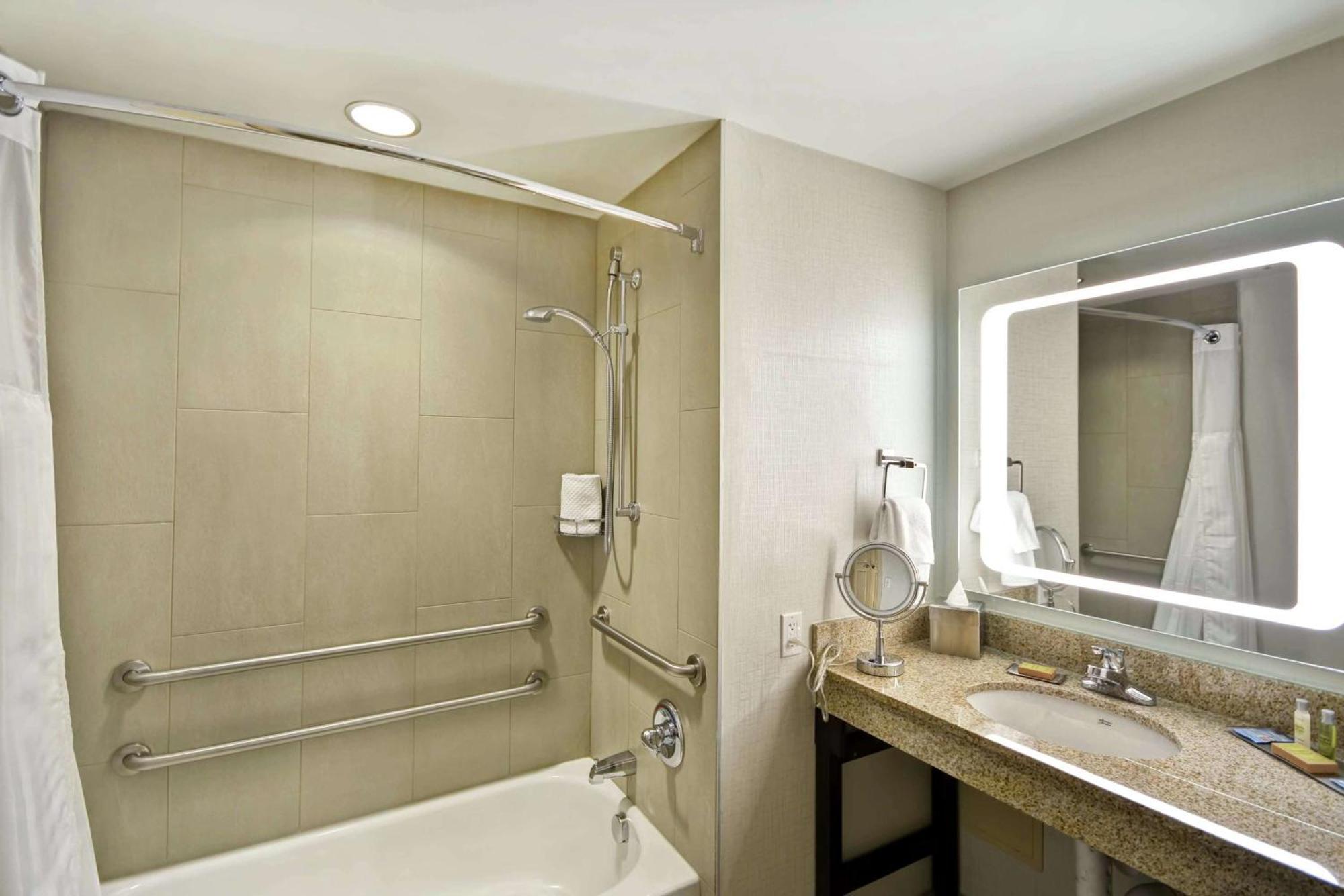 Doubletree By Hilton Chicago Midway Airport, Il Hotel Bedford Park Kültér fotó